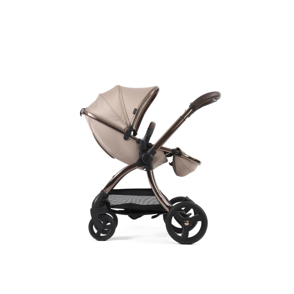 egg3 Special Edition Luxury Bundle with Shell i-Size Car Seat