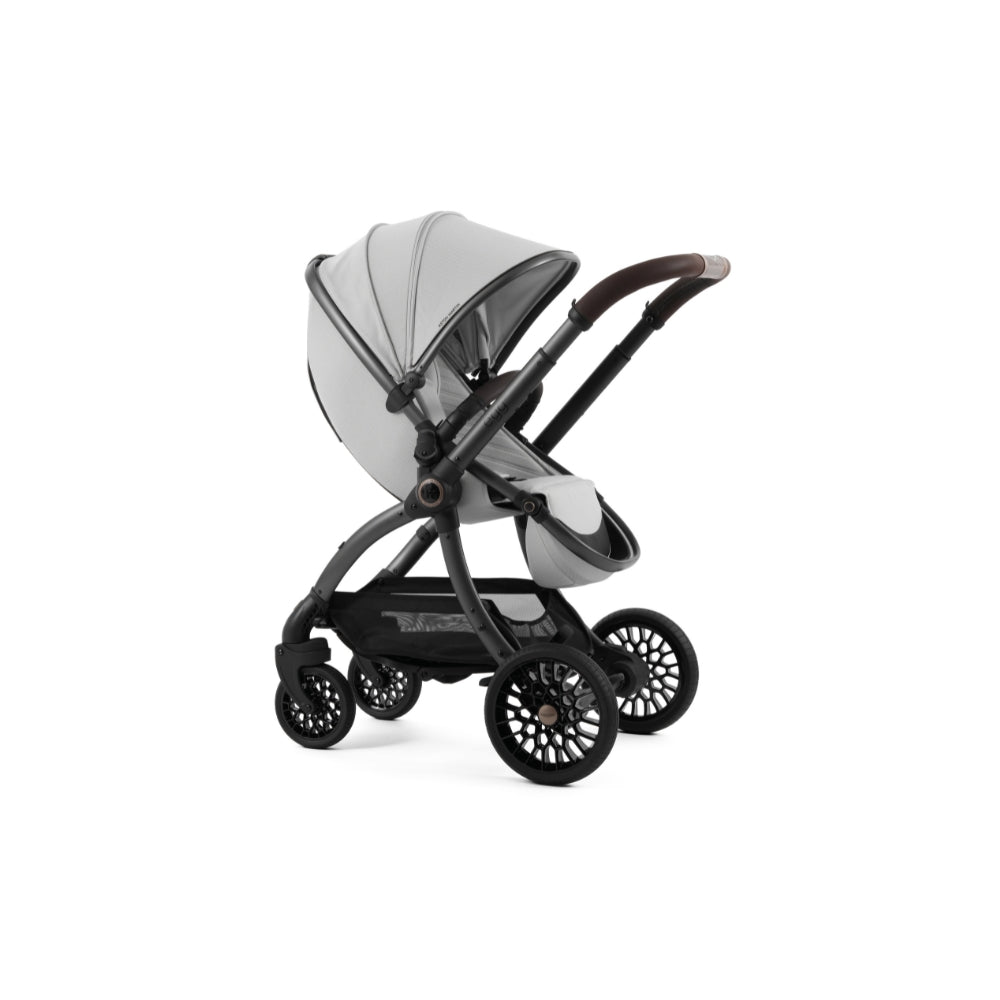 Aston Martin egg3® Soft Grey Package