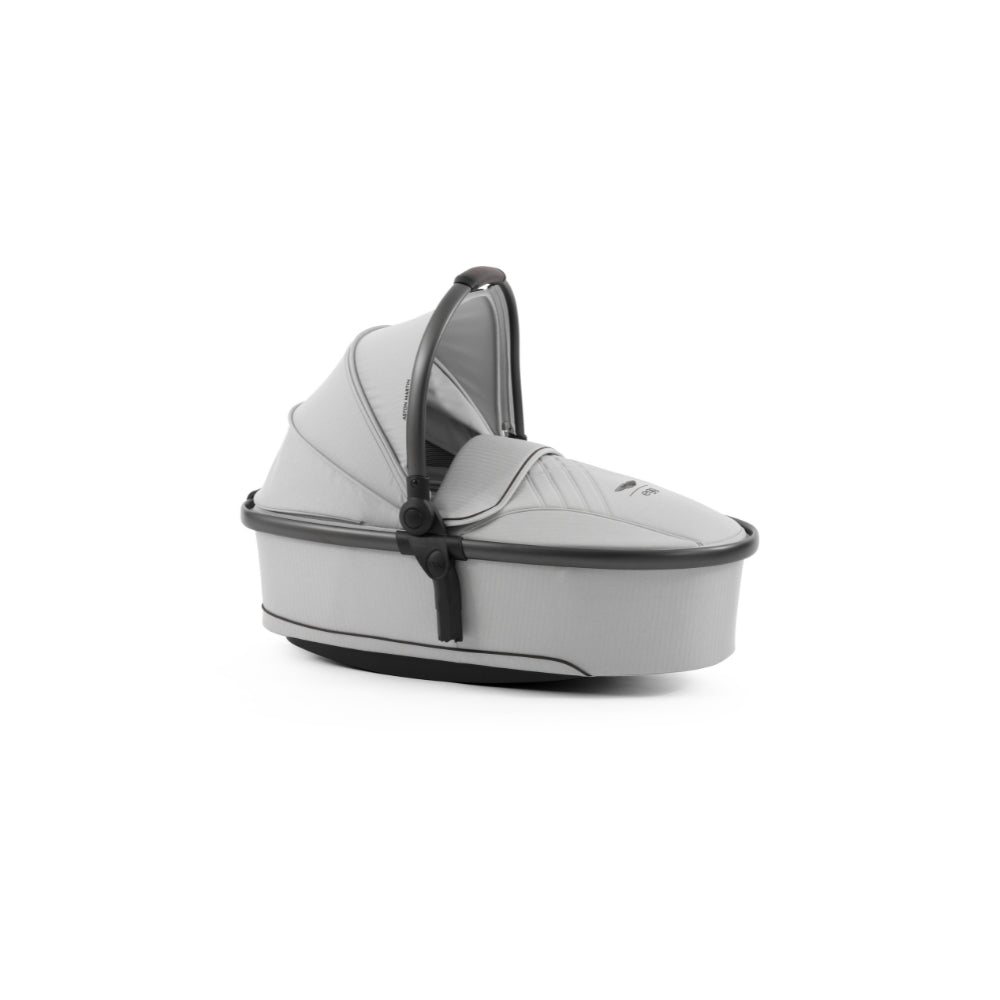 Aston Martin egg3® Soft Grey Package