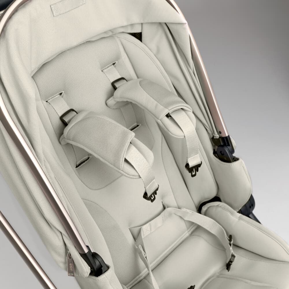 Mamas & Papas Vardo Essential Pushchair Bundle (7-Piece)
