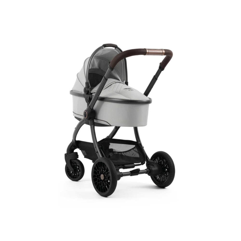 Aston Martin egg3® Soft Grey Package