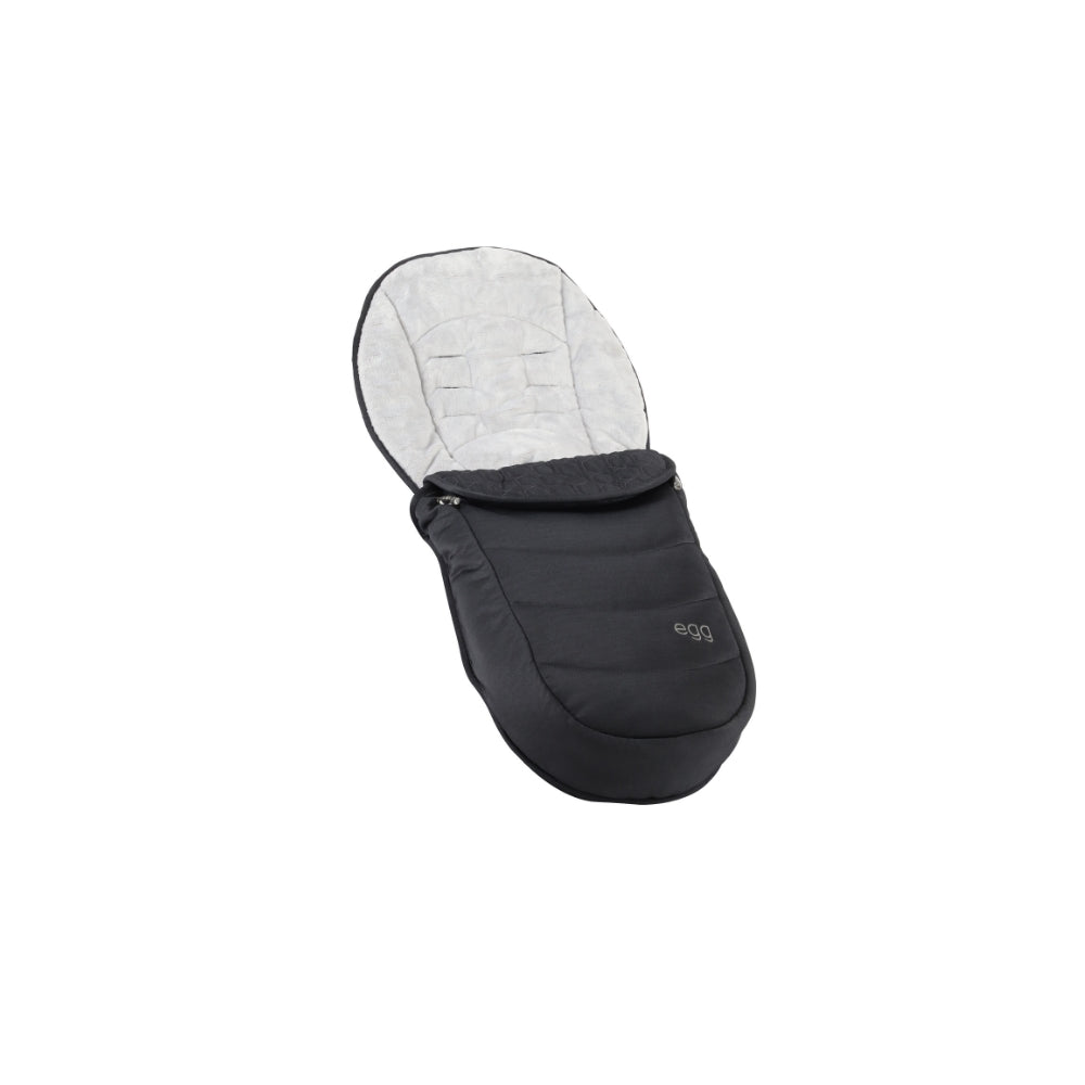 egg3 Stroller Snuggle Bundle with Carrycot and accessories