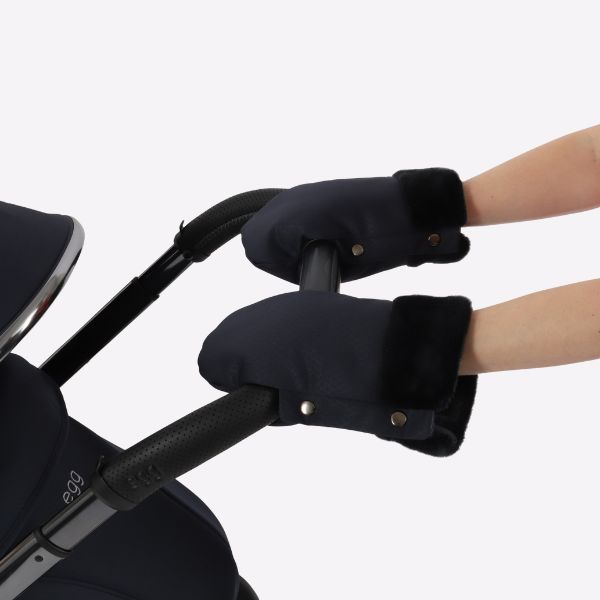 Egg Handmuffs