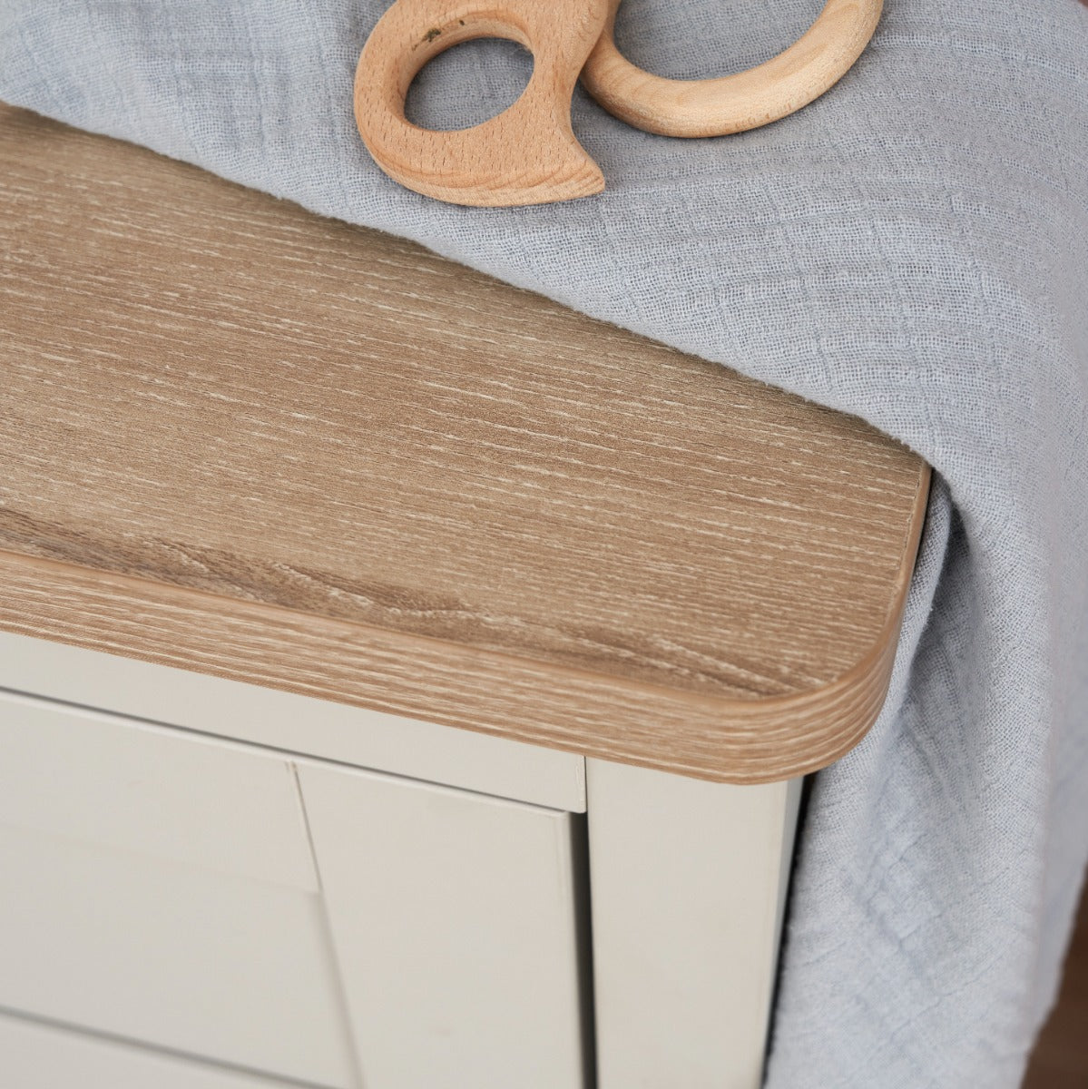 Tutti Bambini Verona Chest Changer - White & Oak