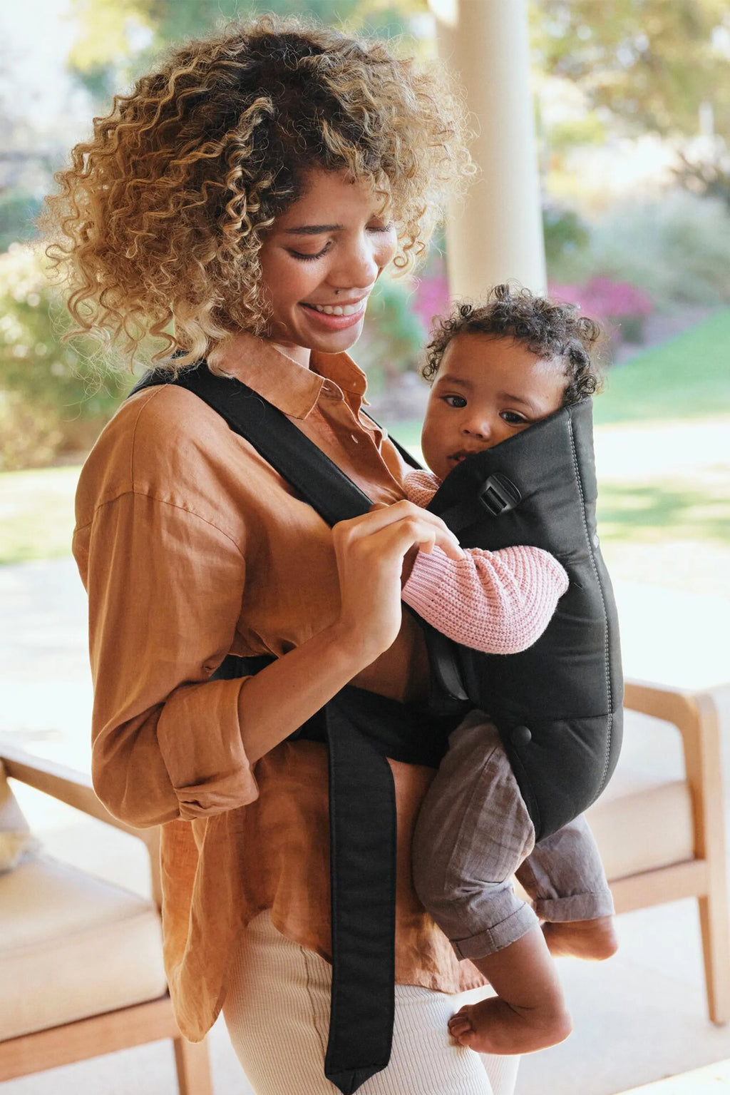 BabyBjörn Baby Carrier Mini - Black/Woven