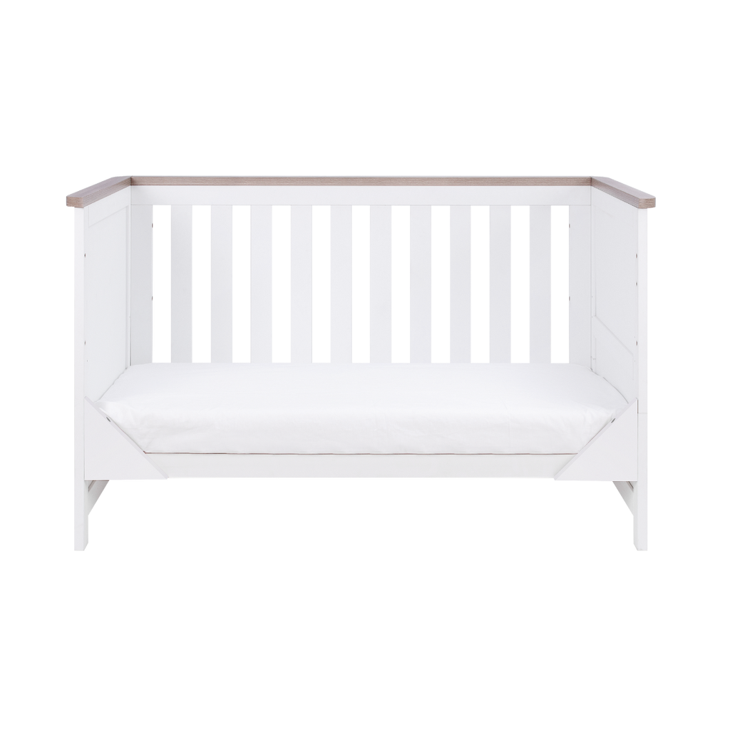 Tutti Bambini Verona 2 Piece Room Set - White & Oak