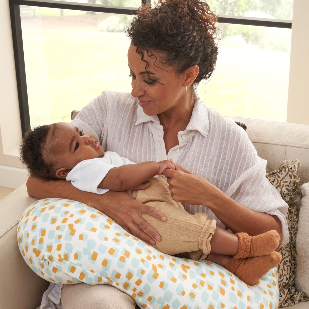 Tutti Bambini Feeding Pillow Run Wild