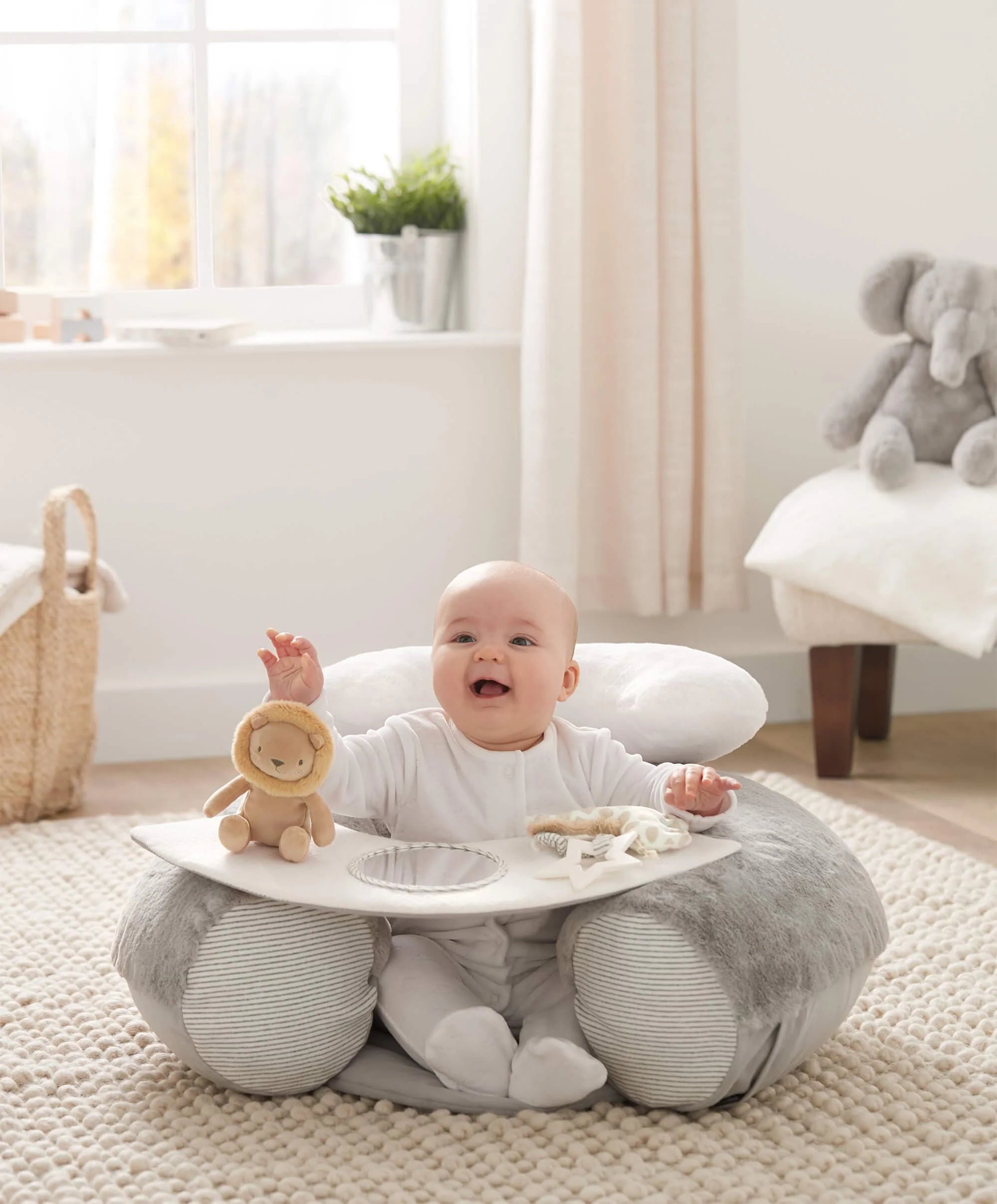 Mamas & Papas Sit & Play -Welcome to the World Grey