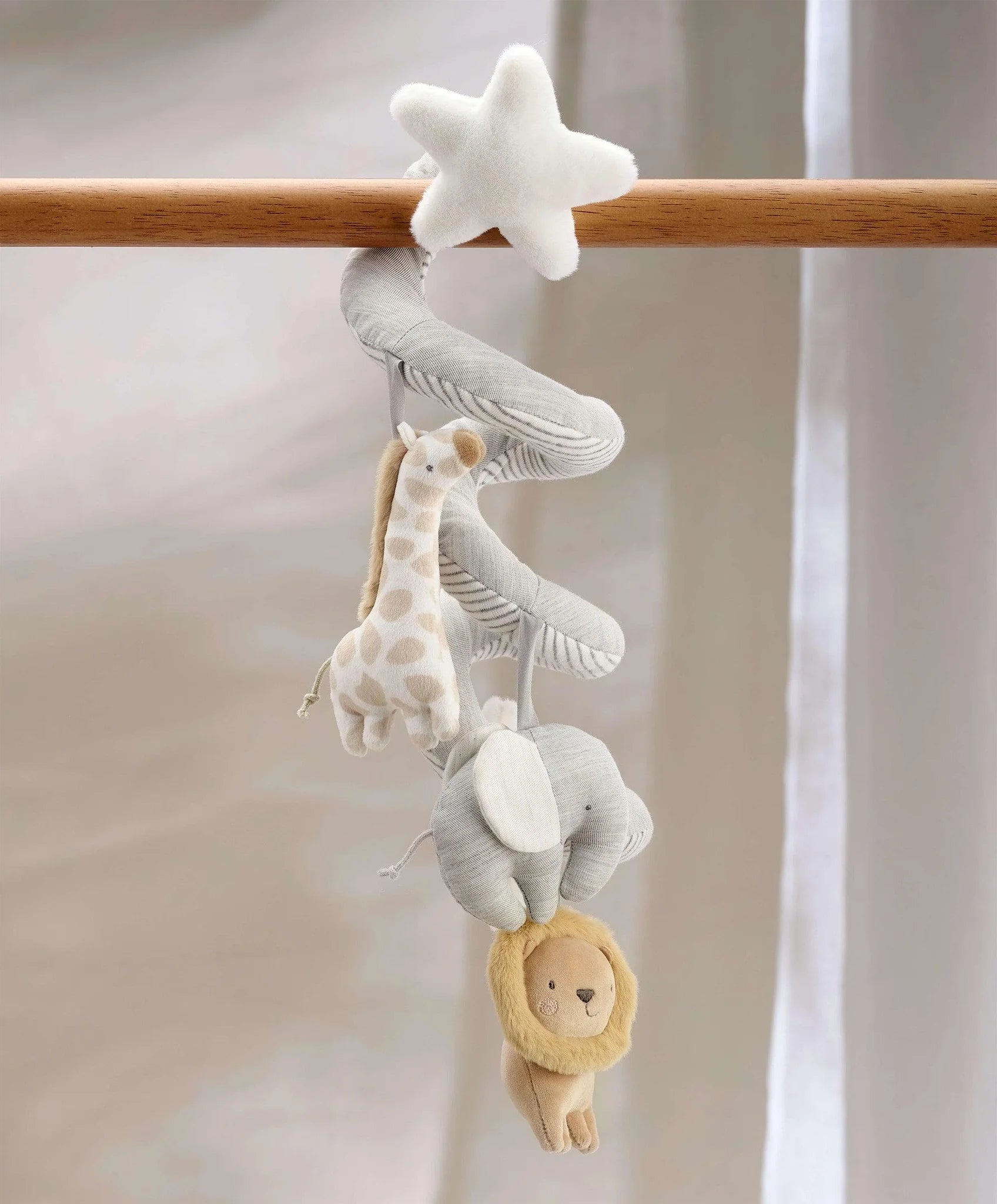 Mama and Papas Welcome To The World Travel Spiral Toy