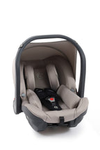 Babystyle Oyster 4 Ultimate Travel Bundle with Capsule i-Size Seat