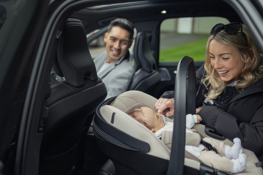 Venicci Upline 2 - 3in1 + 360 Base Complete Travel System - Aloe