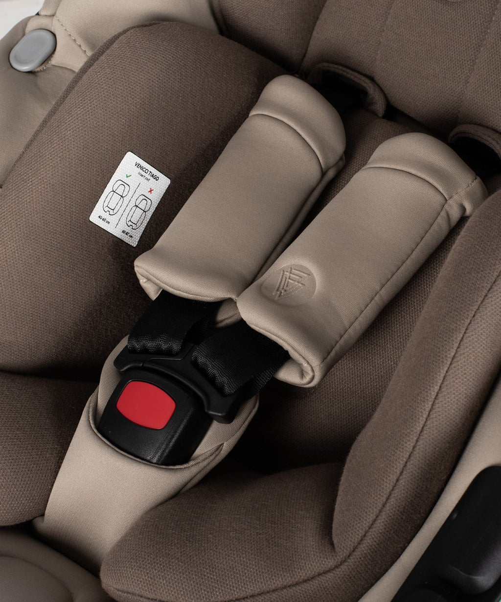 Venicci Tiago i-Size Car Seat & 360 Isofix Base - Beige