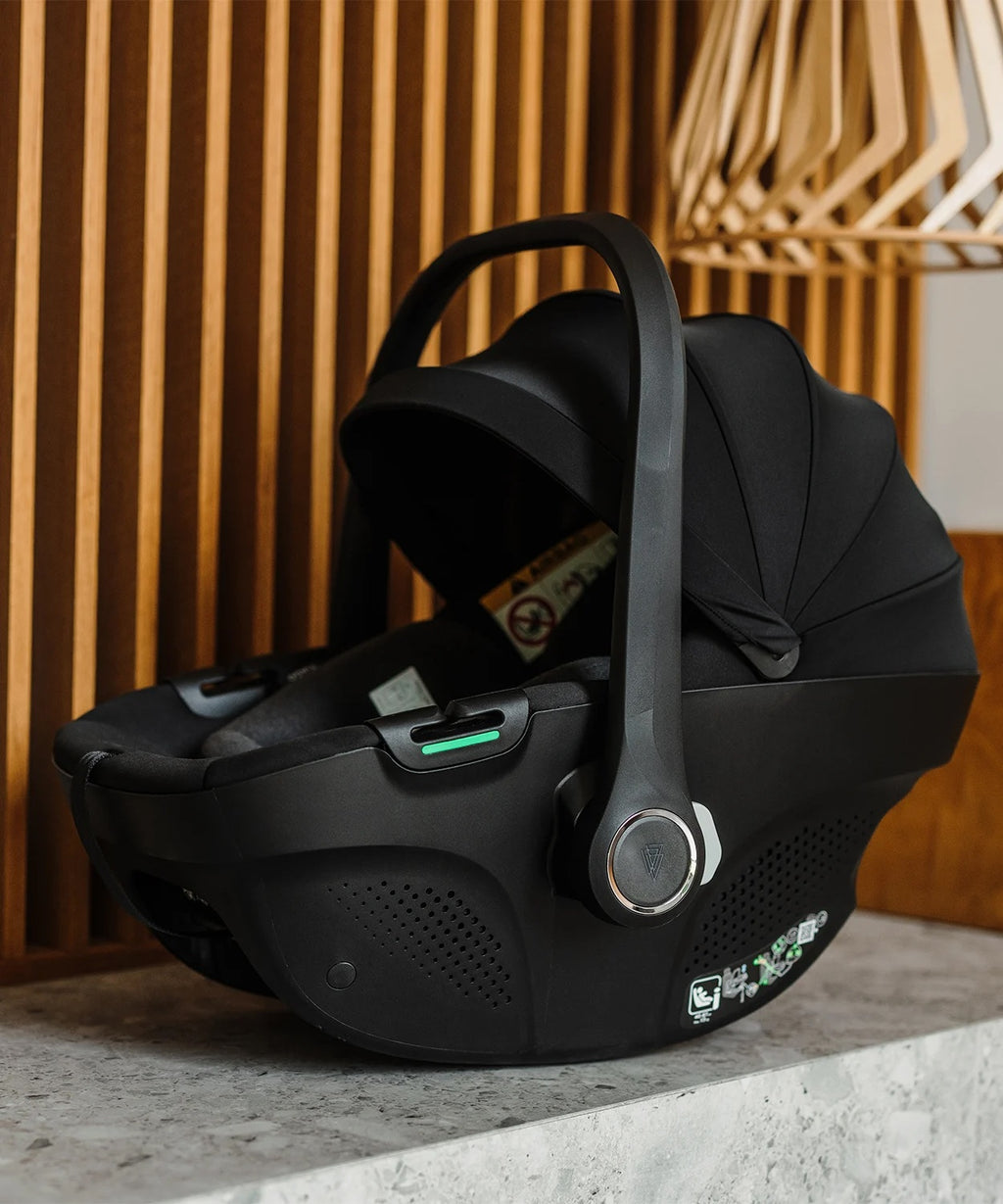 Venicci Tiago i-Size Car Seat & 360 Isofix Base - Black