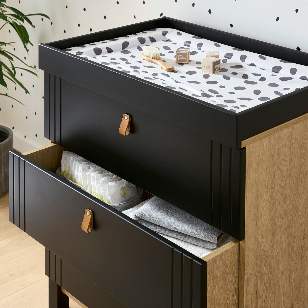 CuddleCo Rafi Dresser Changer - Oak and Black